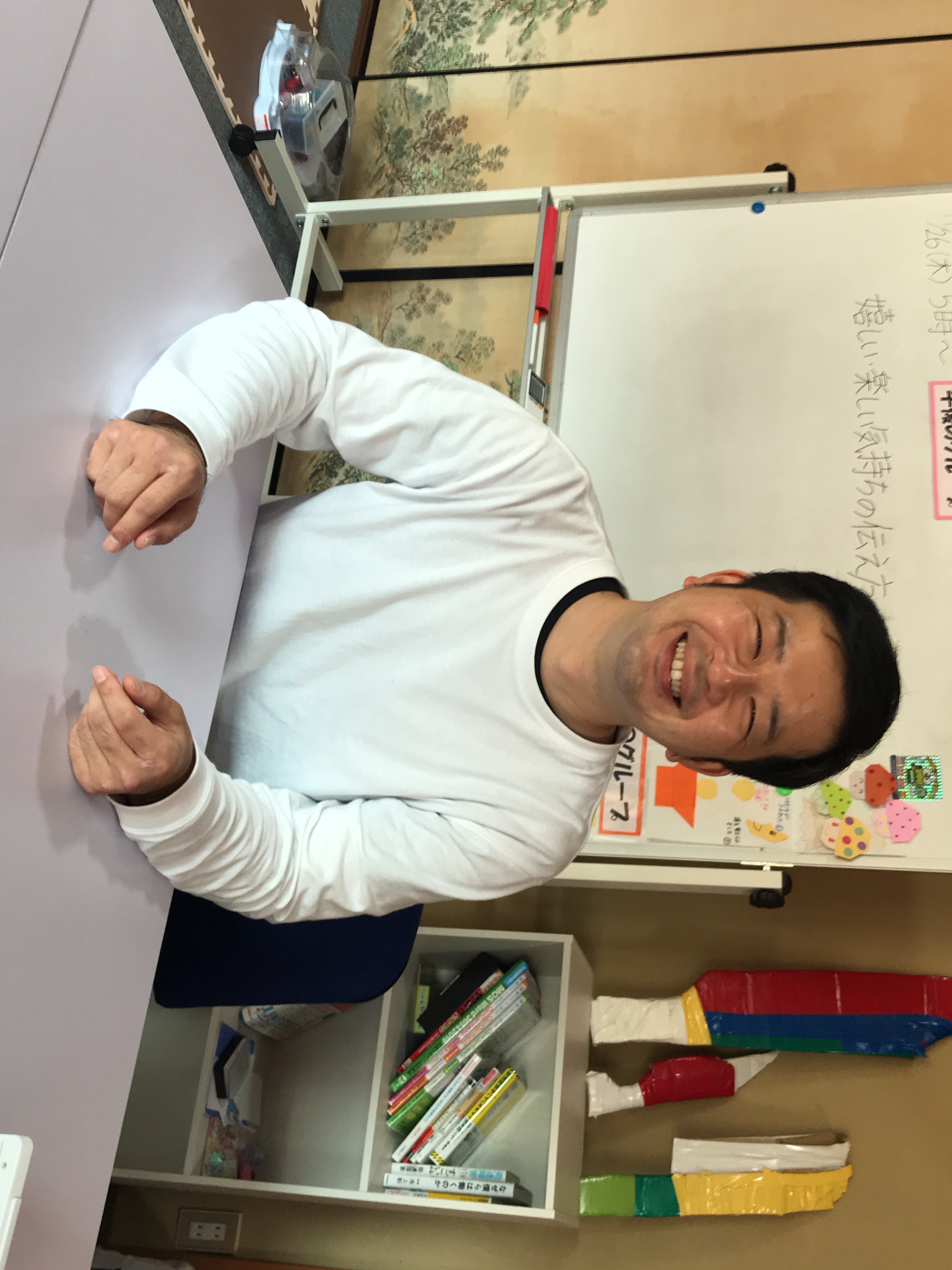 代表：上野 真博